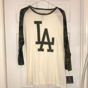 LA Dodgers Camo 3/4 shirt NWT adult XL